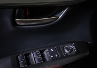 Подержанный автомобиль Lexus NX 2017 года (17 фото)