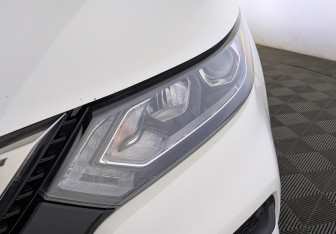 Подержанный автомобиль Nissan Qashqai 2022 года (11 фото)