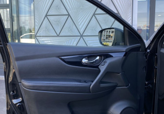 Подержанный автомобиль Nissan Qashqai 2018 года (19 фото)