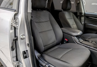 Подержанный автомобиль Kia Sorento 2018 года (22 фото)