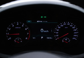 Подержанный автомобиль Kia Stinger 2019 года (12 фото)