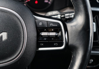 Подержанный автомобиль Kia Sorento 2022 года (26 фото)