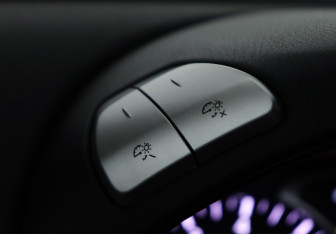 Подержанный автомобиль Nissan Pathfinder 2015 года (28 фото)