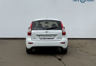 Подержанный автомобиль LADA (ВАЗ) Kalina Hatchback 2015 года (6 фото)