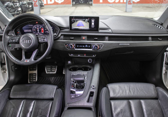 Подержанный автомобиль Audi A5 Liftback 2017 года (14 фото)