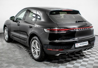 Подержанный автомобиль Porsche Macan 2020 года (7 фото)