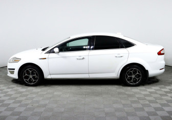 Подержанный автомобиль Ford Mondeo Sedan 2012 года (3 фото)