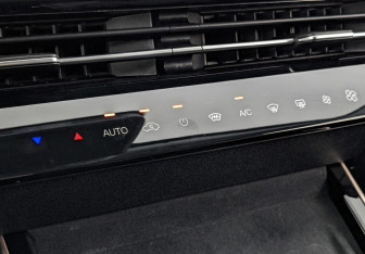 Подержанный автомобиль Omoda C5 2023 года (21 фото)