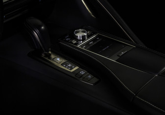 Подержанный автомобиль Lexus LC 2020 года (21 фото)