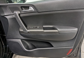 Подержанный автомобиль Kia Sportage 2021 года (19 фото)