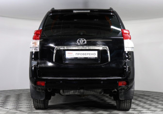 Подержанный автомобиль Toyota Land Cruiser Prado 2011 года (5 фото)