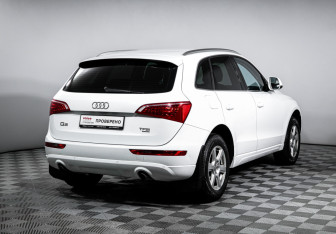 Подержанный автомобиль Audi Q5 2012 года (5 фото)