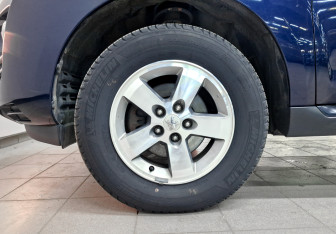 Подержанный автомобиль Peugeot 4007 2011 года (18 фото)