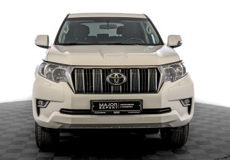 Подержанный автомобиль Toyota Land Cruiser Prado 2021 года (2 фото)