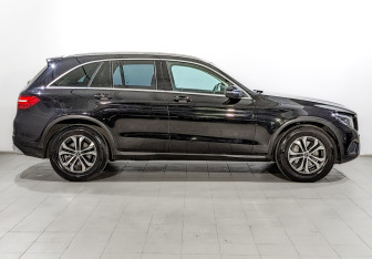Подержанный автомобиль Mercedes-Benz GLC Coupe 2017 года (4 фото)