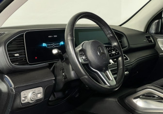Подержанный автомобиль Mercedes-Benz GLE 2019 года (13 фото)