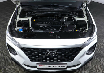Подержанный автомобиль Hyundai Santa Fe 2018 года (9 фото)
