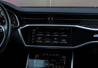 Подержанный автомобиль Audi A6 Sedan 2020 года (16 фото)