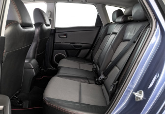 Подержанный автомобиль Mazda 3 MPS 2007 года (18 фото)