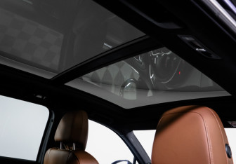 Подержанный автомобиль Porsche Cayenne 2016 года (18 фото)