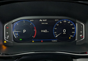 Подержанный автомобиль Volkswagen Caravelle 2022 года (13 фото)