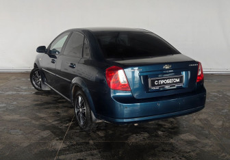 Подержанный автомобиль Chevrolet Lacetti Sedan 2007 года (6 фото)