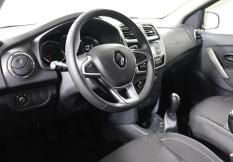 Подержанный автомобиль Renault Logan Sedan 2020 года (7 фото)