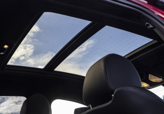 Подержанный автомобиль BMW X6 2020 года (23 фото)