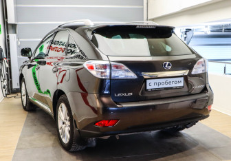 Подержанный автомобиль Lexus RX 2010 года (6 фото)