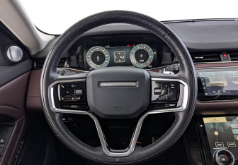 Подержанный автомобиль Land Rover Range Rover Evoque 2023 года (21 фото)