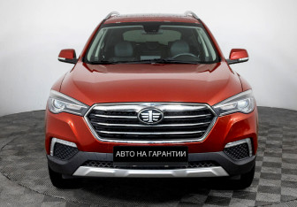 Подержанный автомобиль FAW Besturn X80 2019 года (2 фото)