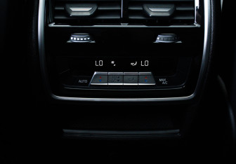 Подержанный автомобиль BMW X5 2019 года (18 фото)