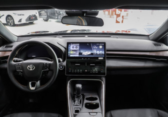 Новый Toyota Avalon 2025 (12 фото)