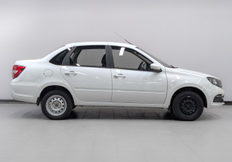 Подержанный автомобиль LADA (ВАЗ) Granta Sedan 2024 года (4 фото)
