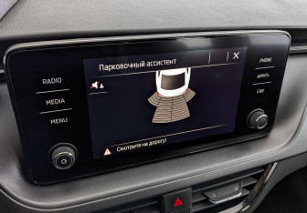 Подержанный автомобиль Skoda Rapid Liftback 2021 года (27 фото)