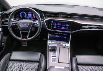 Подержанный автомобиль Audi A7 2019 года (11 фото)