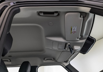 Подержанный автомобиль Land Rover Defender Suv 2021 года (23 фото)