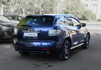 Подержанный автомобиль Mazda CX-7 2010 года (4 фото)