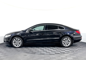 Подержанный автомобиль Volkswagen Passat CC 2010 года (8 фото)