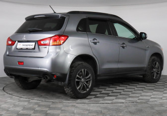 Подержанный автомобиль Mitsubishi ASX 2014 года (5 фото)