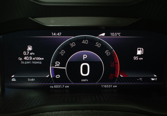 Подержанный автомобиль Skoda Karoq 2021 года (12 фото)