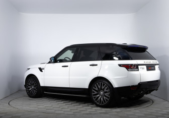 Подержанный автомобиль Land Rover Range Rover Sport 2013 года (7 фото)