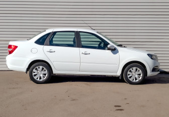 Подержанный автомобиль LADA (ВАЗ) Granta Sedan 2023 года (4 фото)