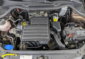 Подержанный автомобиль Volkswagen Polo Sedan 2017 года (9 фото)