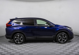 Подержанный автомобиль Honda CR-V 2017 года (4 фото)