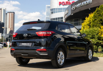 Подержанный автомобиль Hyundai Creta 2019 года (4 фото)