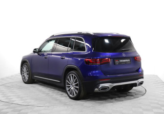 Подержанный автомобиль Mercedes-Benz GLB 2021 года (7 фото)