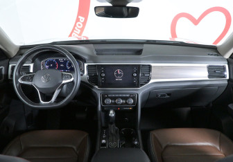 Подержанный автомобиль Volkswagen Teramont 2021 года (8 фото)