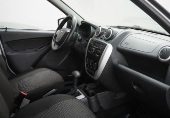 Подержанный автомобиль LADA (ВАЗ) Granta Sedan 2018 года (10 фото)