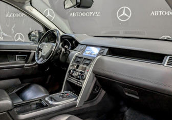 Подержанный автомобиль Land Rover Discovery Sport 2017 года (11 фото)